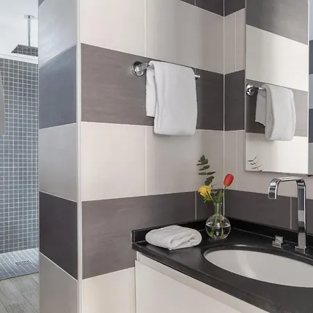 Now Apartments, Aparthotel In The Heart Of Rome Exterior photo