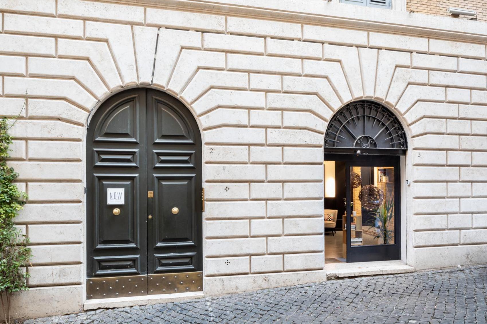 Apart-hotel Now Apartments, In The Heart Of Roma